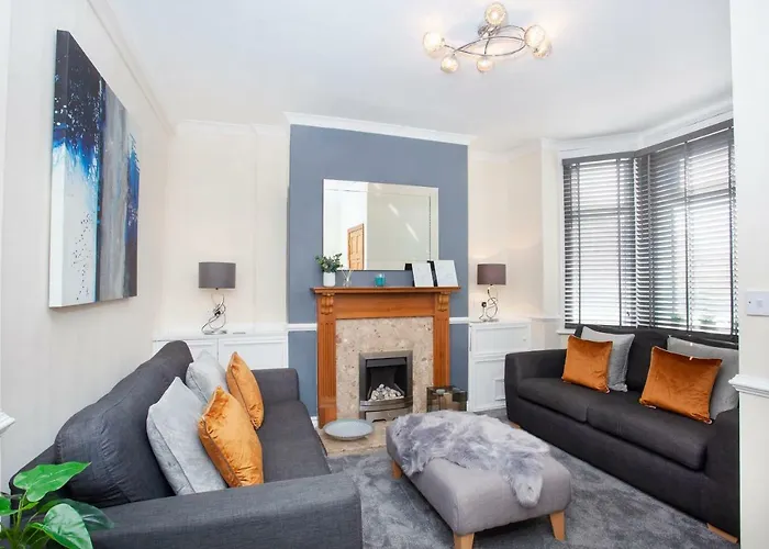 Little Hally Holiday Home